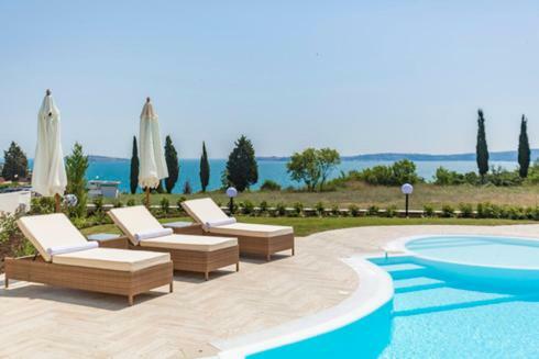 Апартаменти July'S Island Deluxe Черноморець Екстер'єр фото